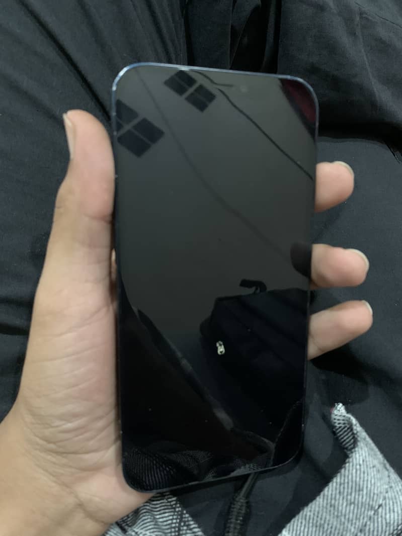 Apple iPhone 12 1