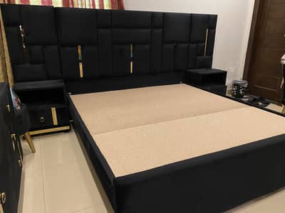 King Size Black Velvet Furniture for Sale: