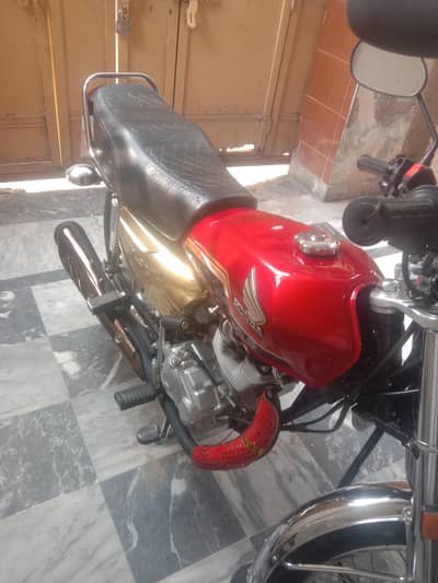 Honda 125 self start gold eddition 2024 model neat and clean bike