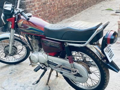 Honda 125 +92 324 9356310