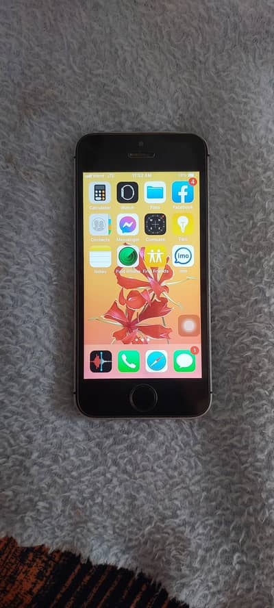 Apple iPhone 5s (32gb ) pta approved