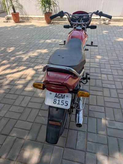 Honda 70  dream
