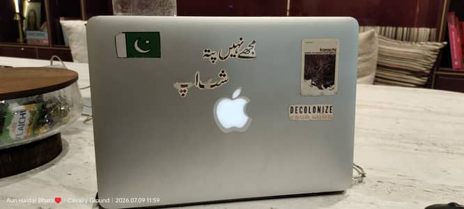 Apple MacBook Pro (Retina, 13-inch, Late 2012) - Reliable Performance
