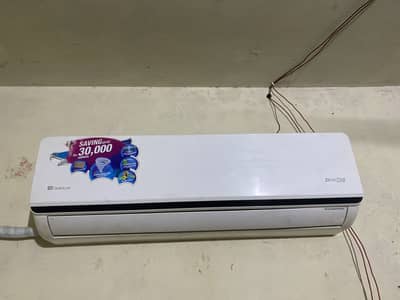 Dawalnce 1.5 ton ac Dc inverter 10/9 condition all ok