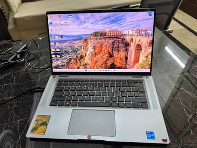 Dell Latitude 9520 Core i5 11th Gen | 16GB RAM | Premium Business Lap