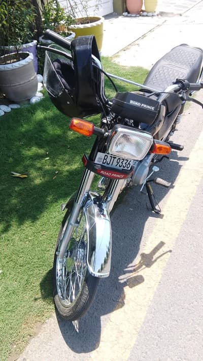 road Prince new bike only 1200 kilometre use