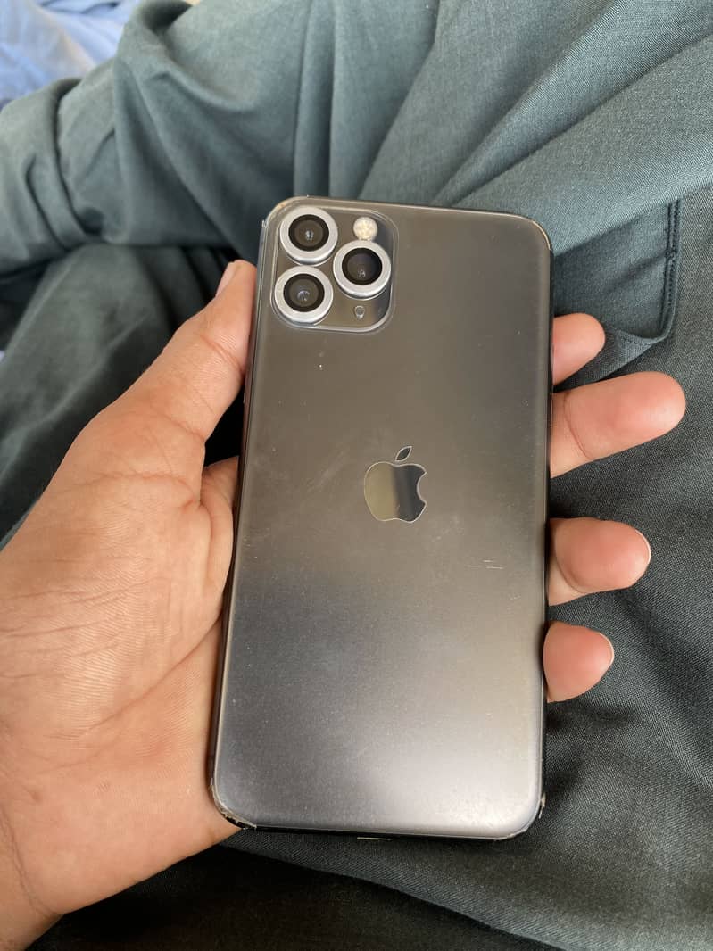 Apple iPhone 11 Pro 1