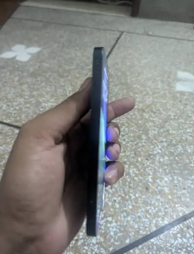 Apple iPhone 13 jv