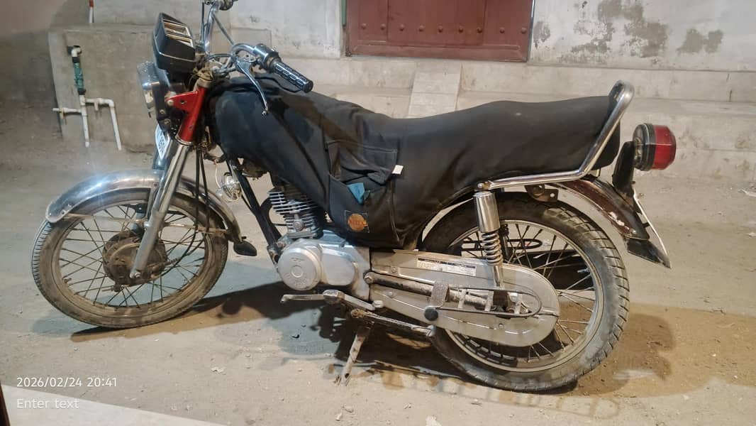 Unique 125 0