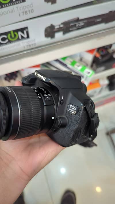 Canon 700d with complete accessories 03249107656