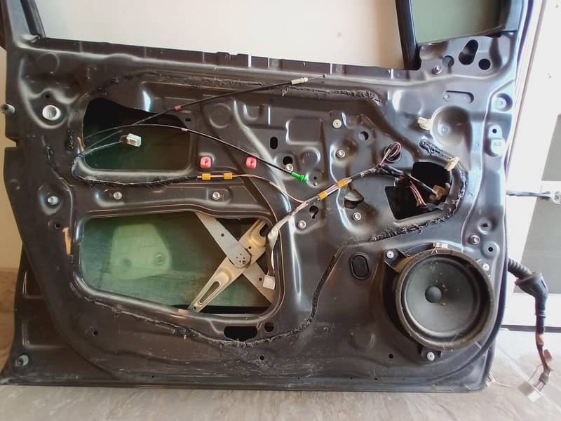 vitz door 2