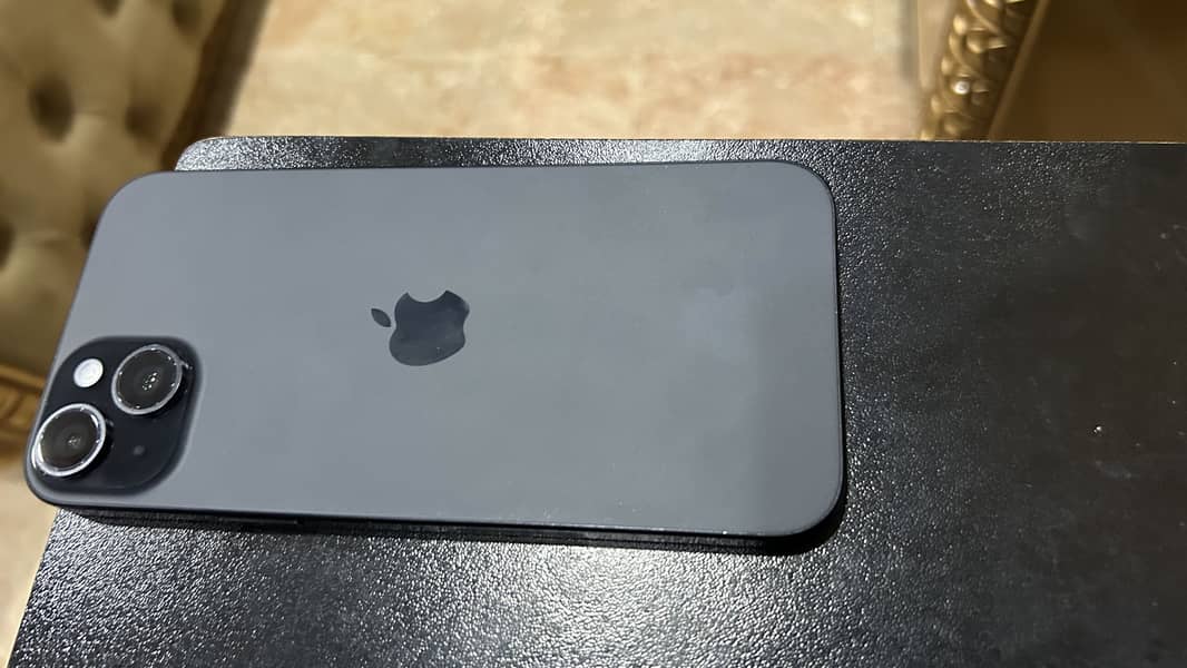 Apple iPhone 15 plus 0