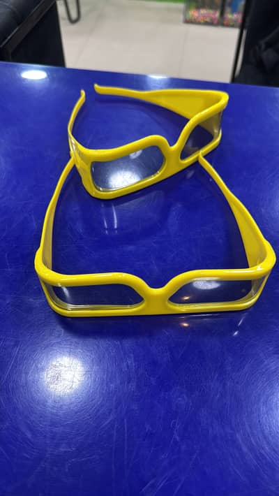 Polarise glasses for projector