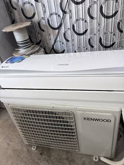 Kenwood AC/DC Inverter all Ok good condition