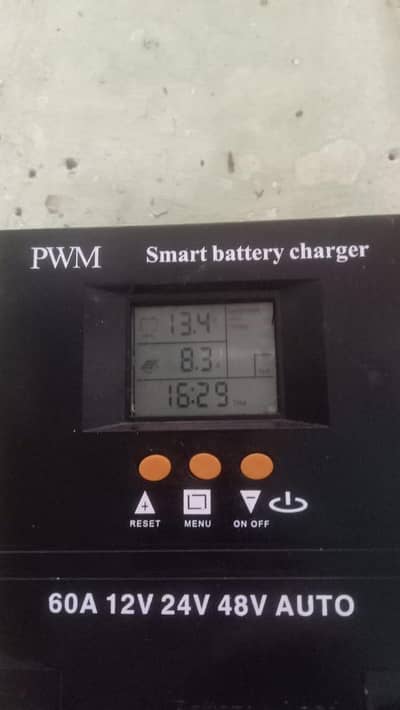 12v 200 w 6 Soler panal with setand PMW 50ft 6mm cable