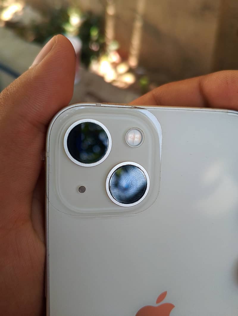 Apple iPhone 13 7