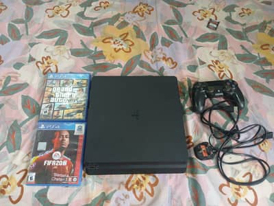 PS4 SLIM SEALED MINT CONDITION CONSOLE