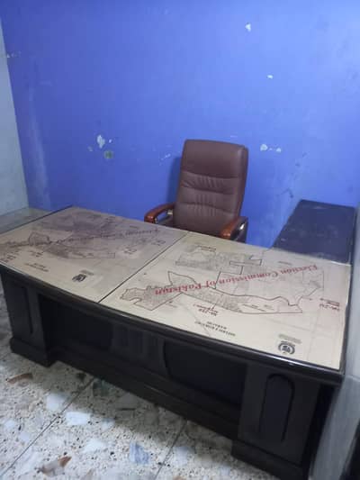 Office table with lether chair
