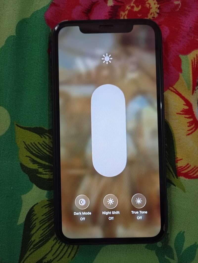 Apple iPhone 11 factory unlocked 6