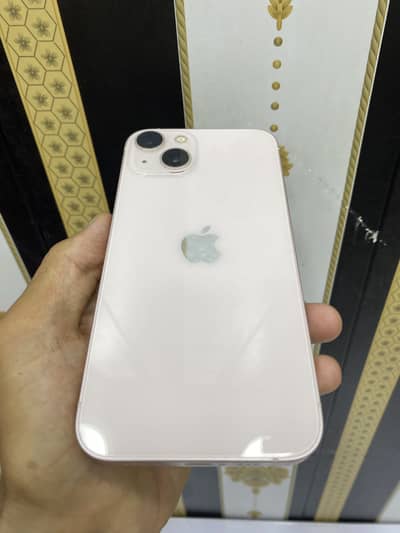 Apple iPhone 13