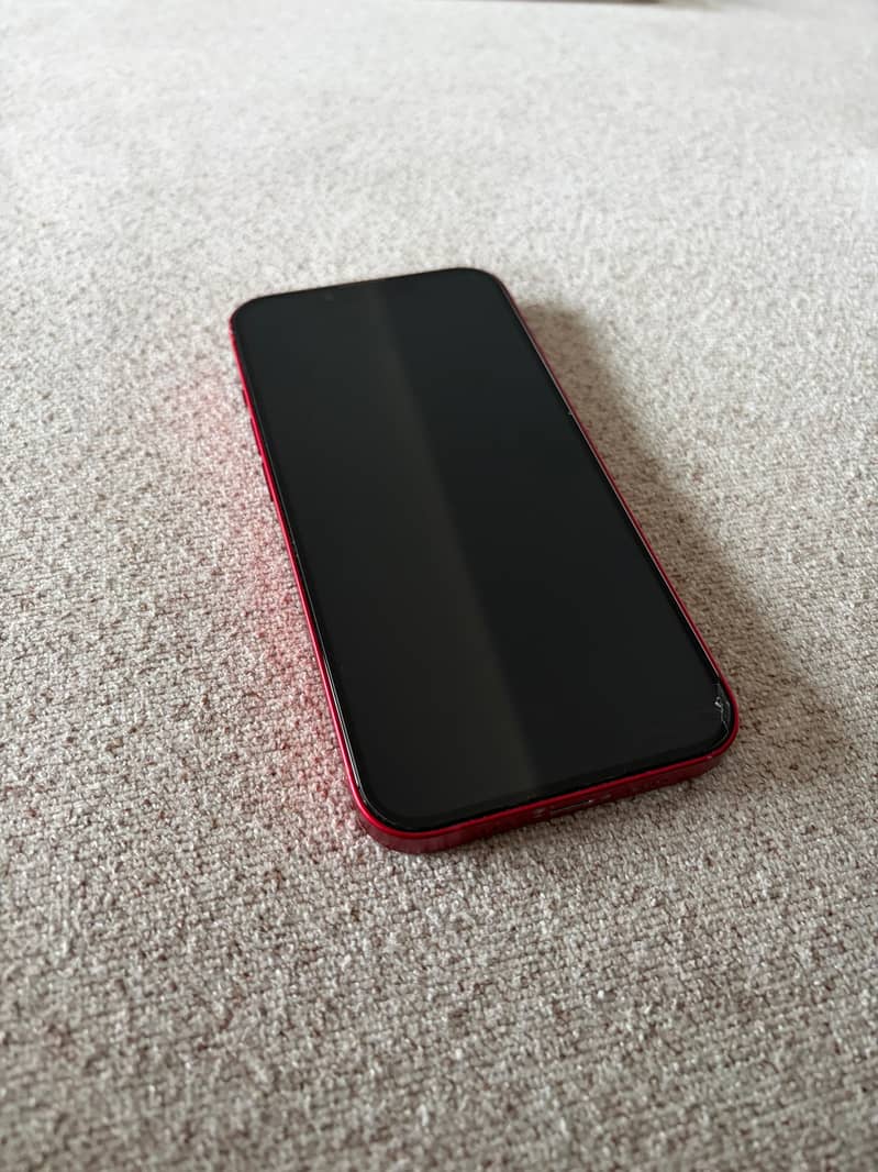 Apple iPhone 13 4