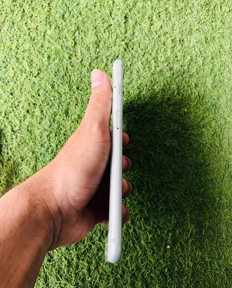 Apple iPhone 7 Plus 4