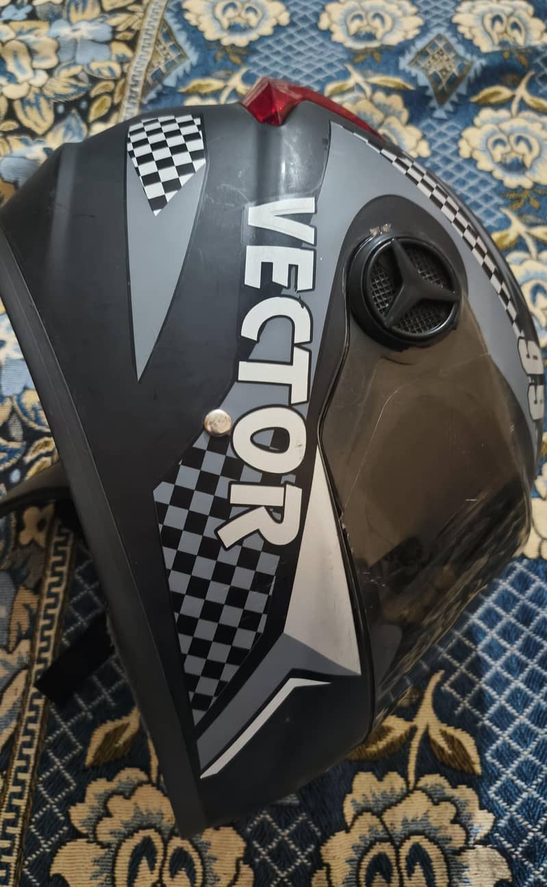 Vector Helmet 1