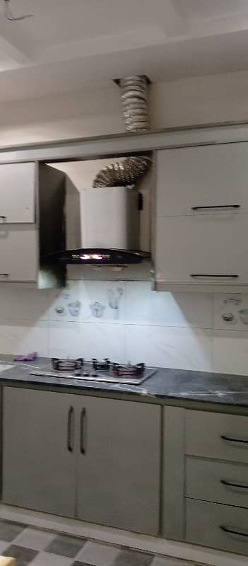 Ghar Mein Sara Saman Maujud Hai Ac Lid Pani Bijli Nayatal Connection Bed Sofa Dining Table Parde