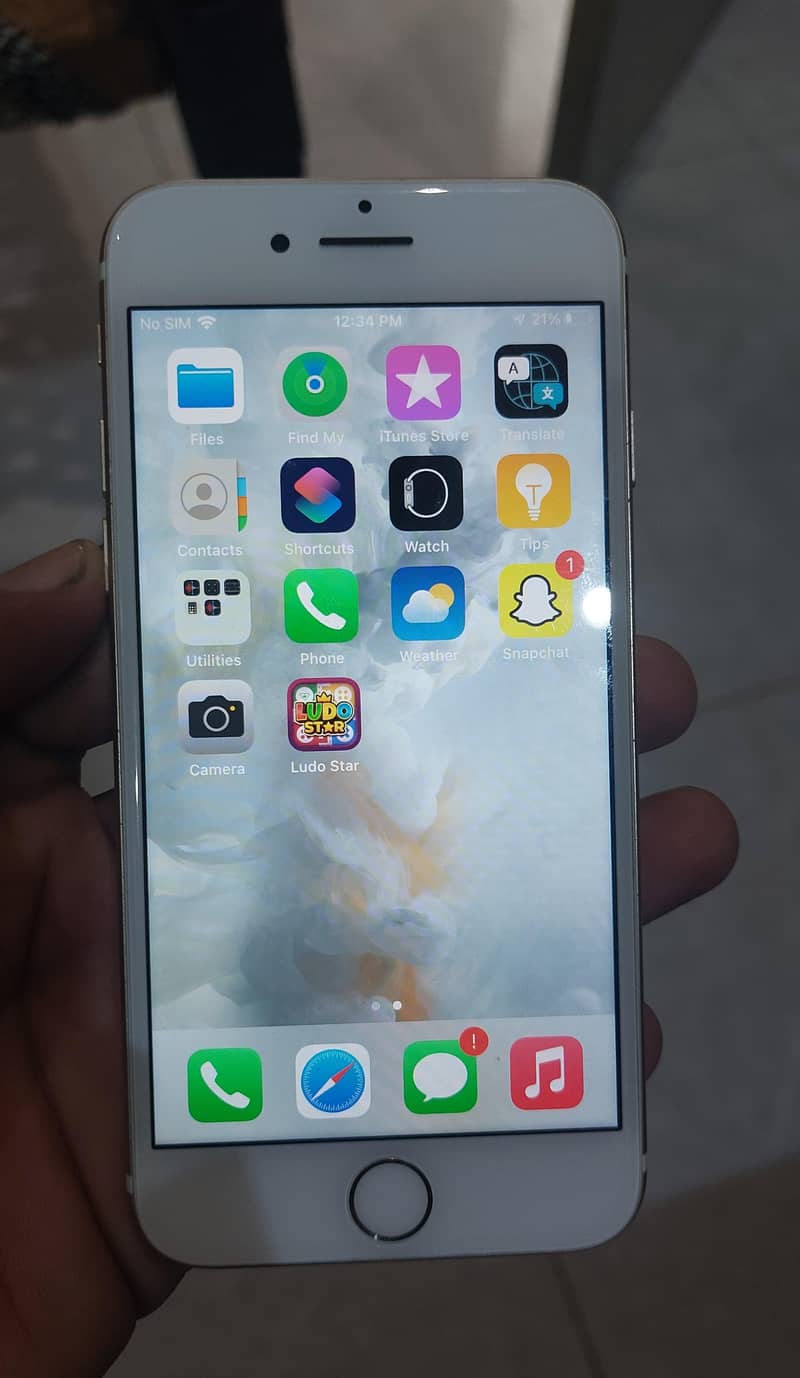 Apple iPhone 7 0