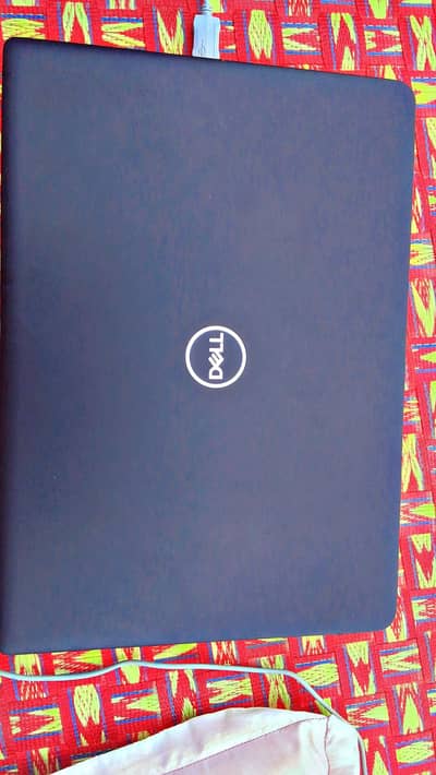dell latitude 8GB Ram 256 SSD