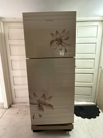 Full size fridge, kenwood, glass door