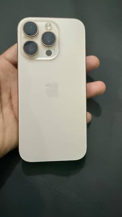 Apple iPhone 16 Pro