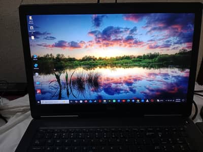 DELL PRECISION 7720 Workstation Laptop