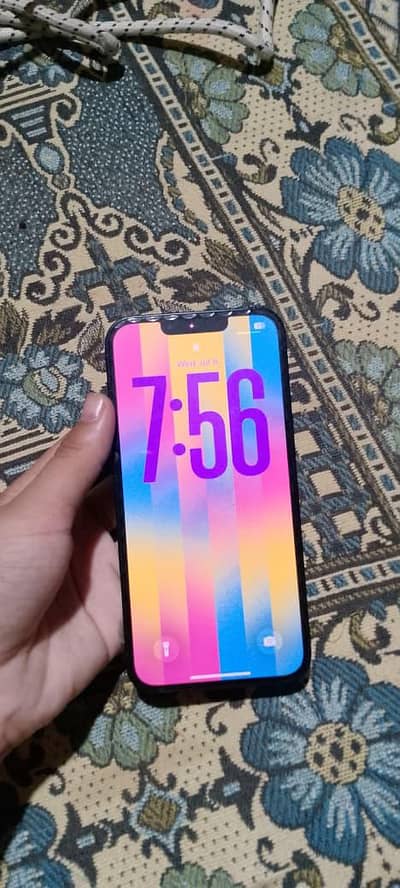 Apple iPhone 13