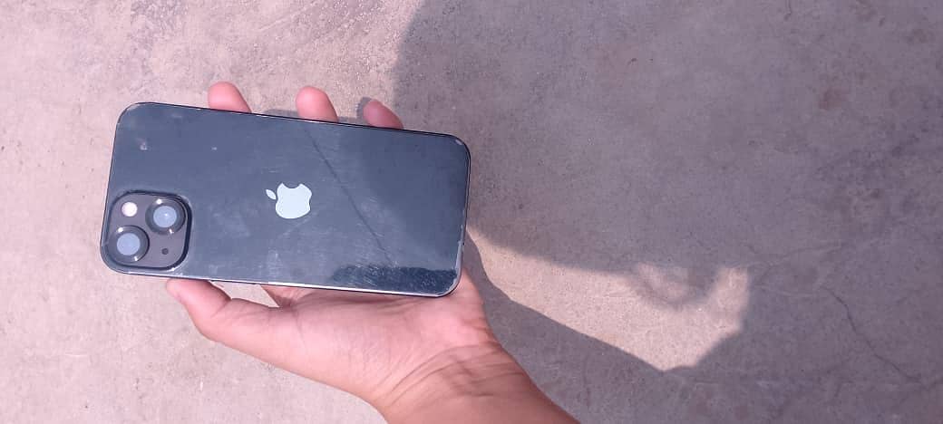 Apple iPhone 13 1