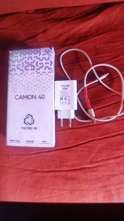 Tecno CAMON 40