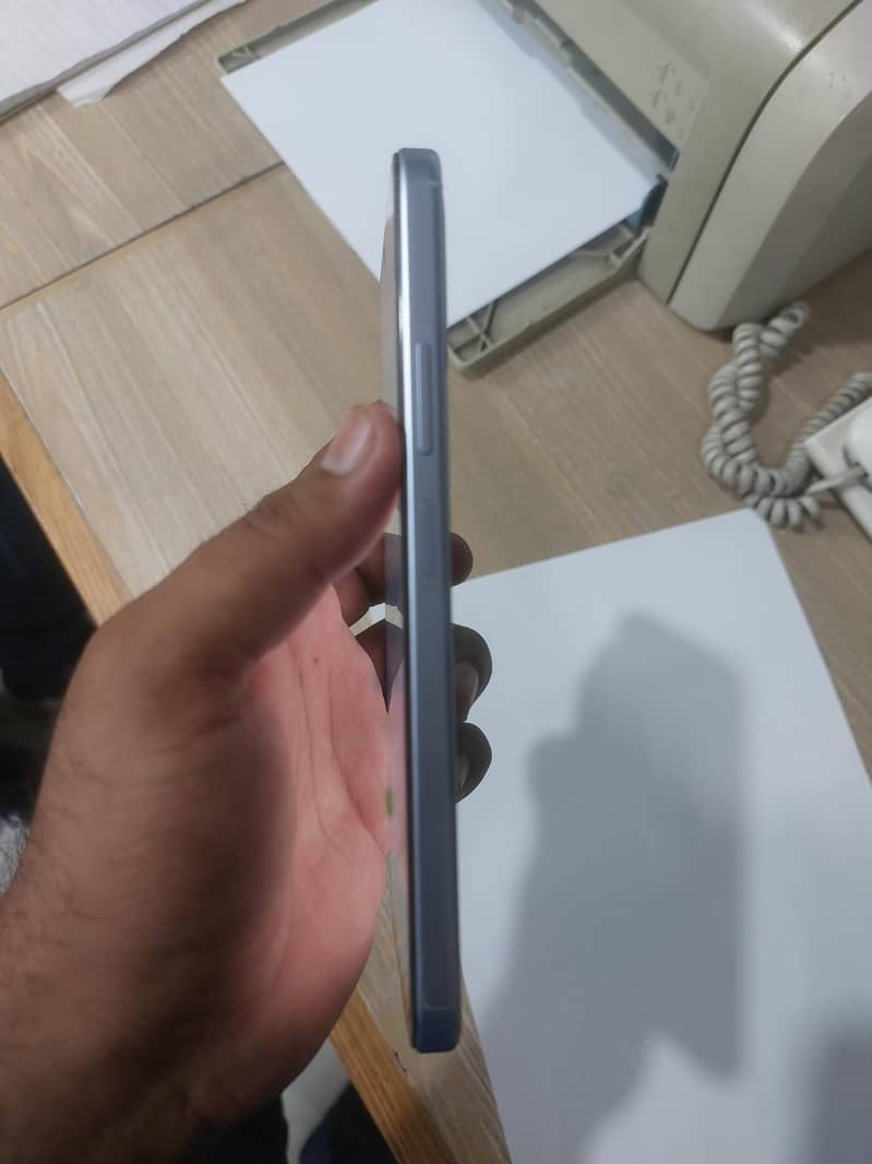OPPO A6k 4