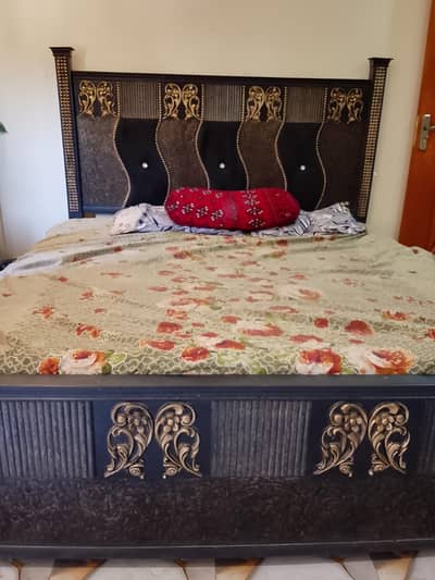 King size bed set for sale