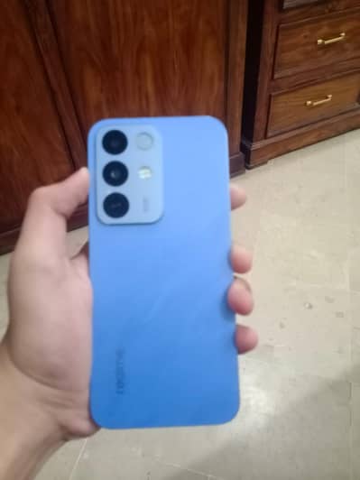 Realme C85