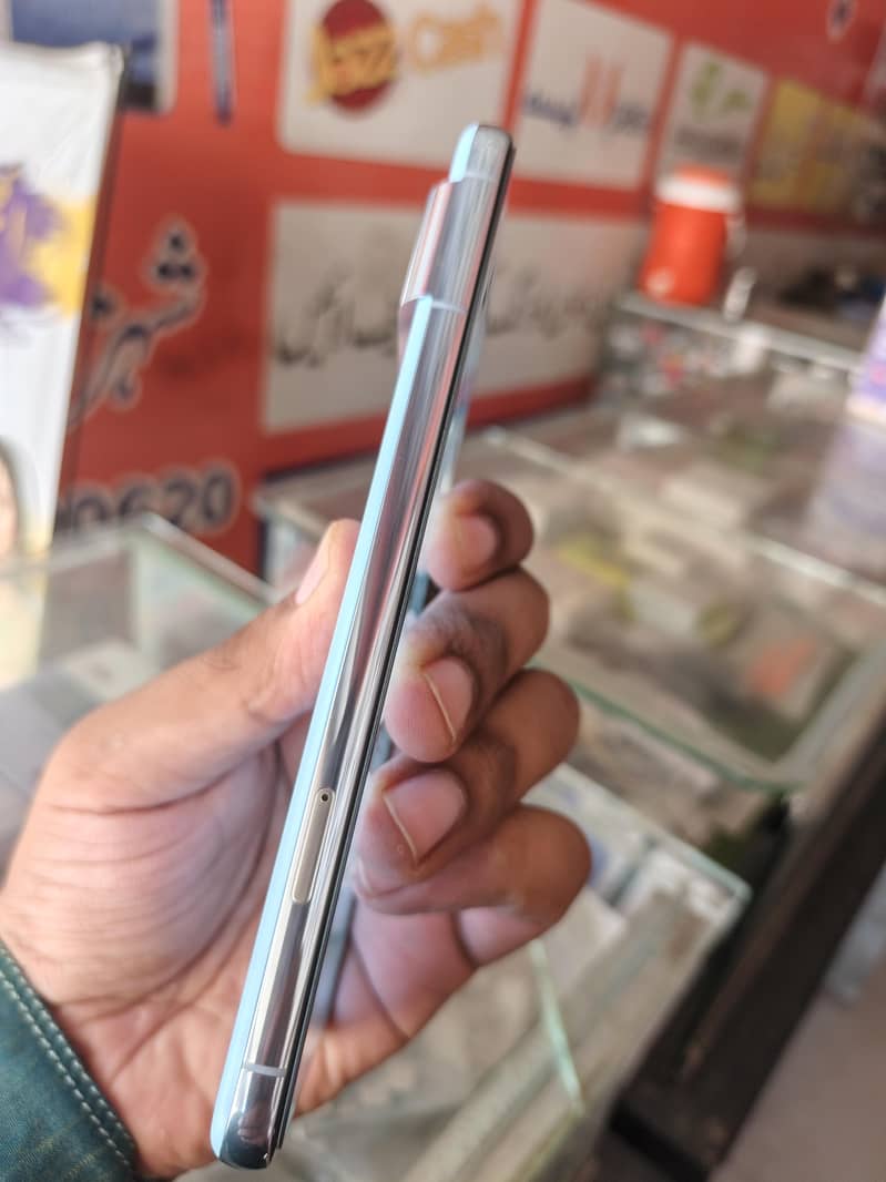 Google Pixel 8 Pro 5