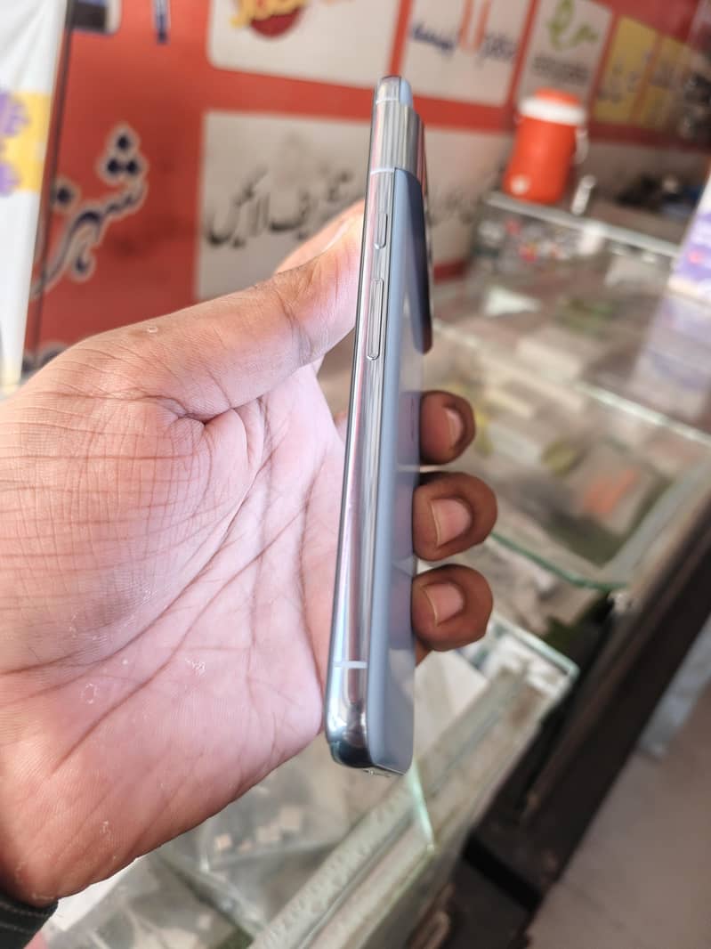 Google Pixel 8 Pro 6