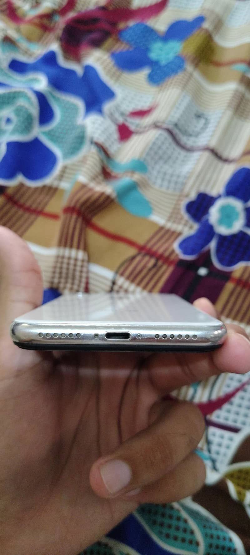 Apple iPhone X 3