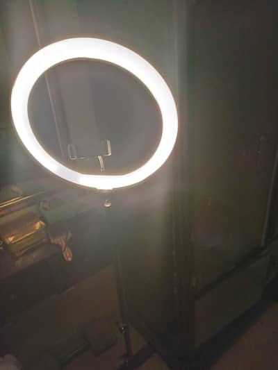 rgb light stand new condition 10/10