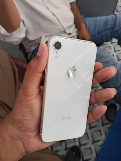 Apple iPhone XR