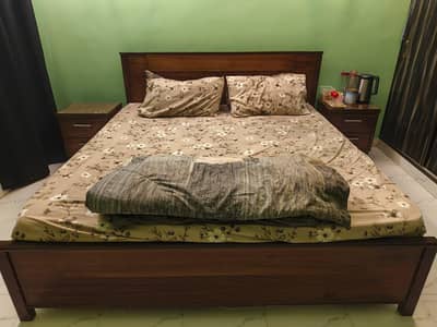 Selling 6 Months Used Bedroom Set With Mattress