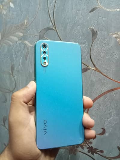 Vivo S1 8/256GB IN DISPLAY FINGER CONDITION 10/9