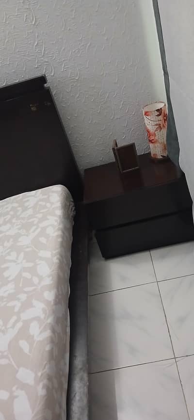 Solid Bed with very good condition