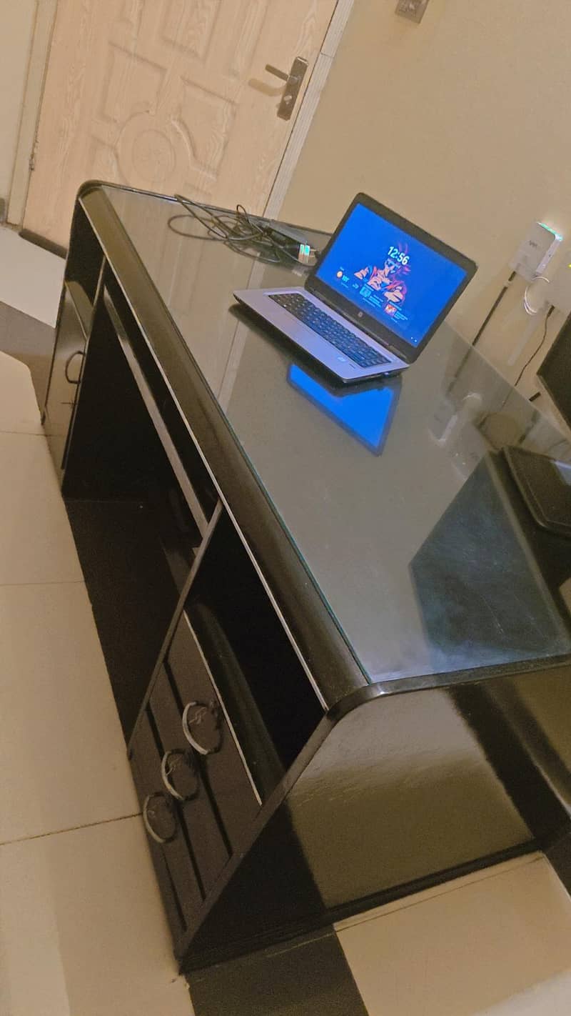 Office Table 0