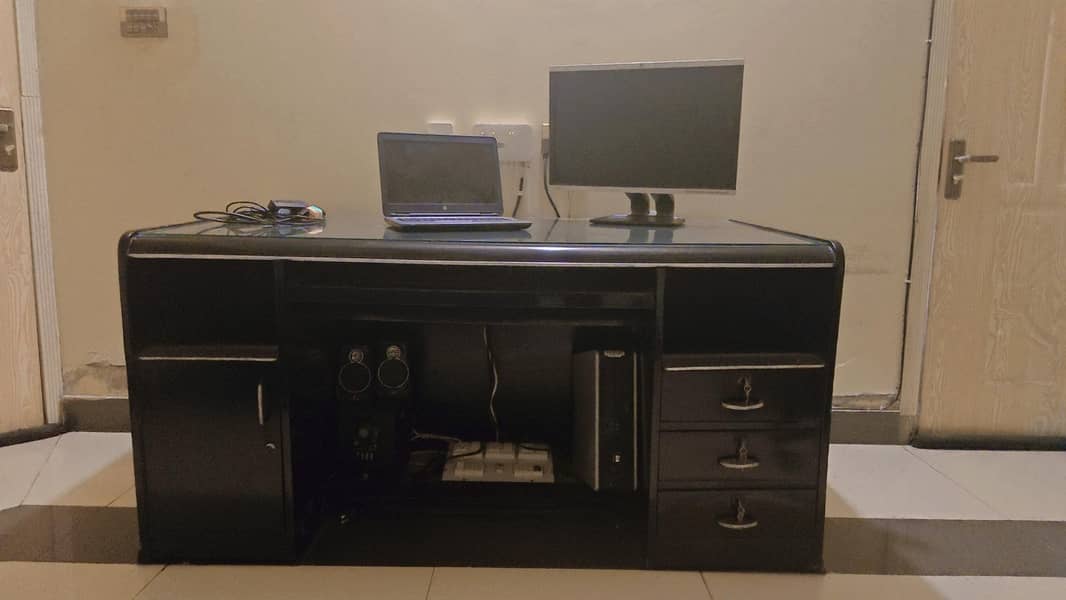 Office Table 4
