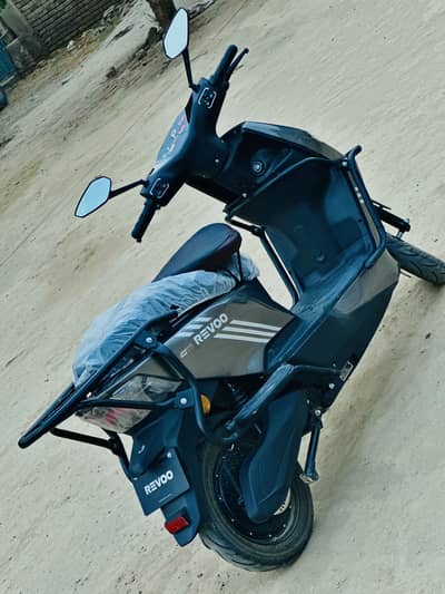 Revoo C32 standard 1800W motar